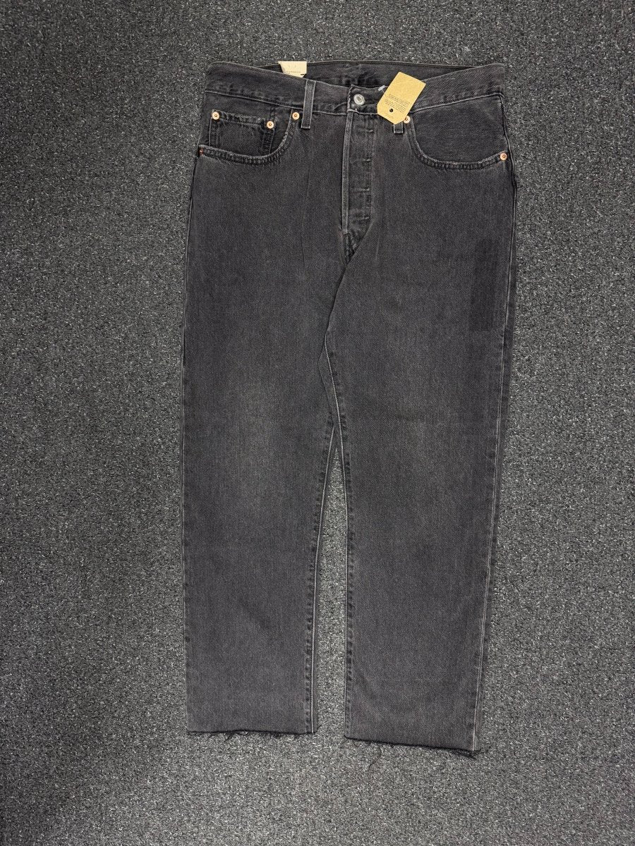 levi's 501  straight w30l26