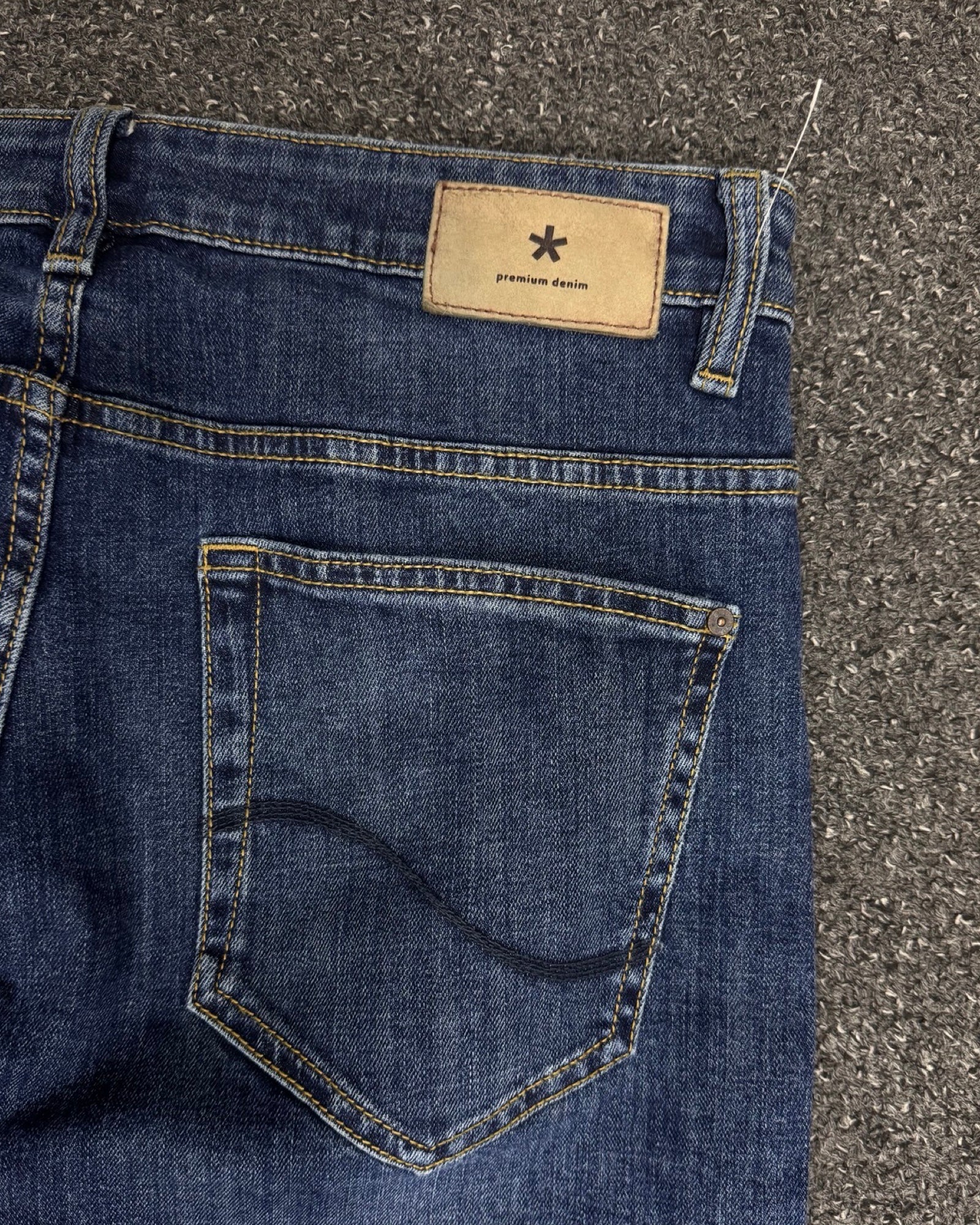 CELIO STRAIGHT W32L32