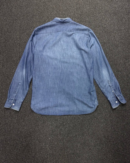 LEVIS M