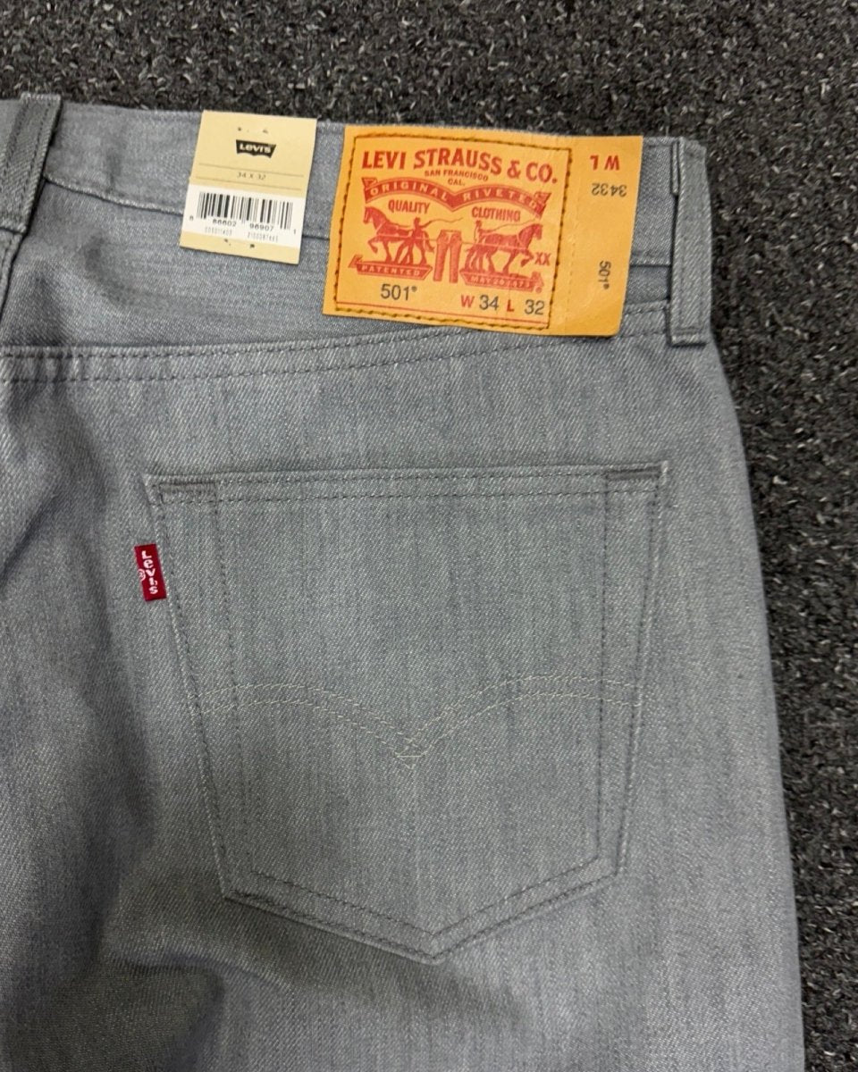LEVI'S 501 w34L32