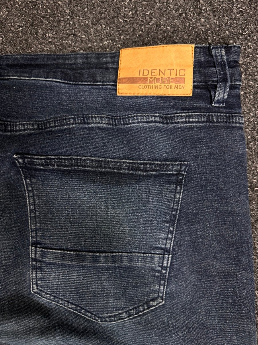 identic Straight w44l32
