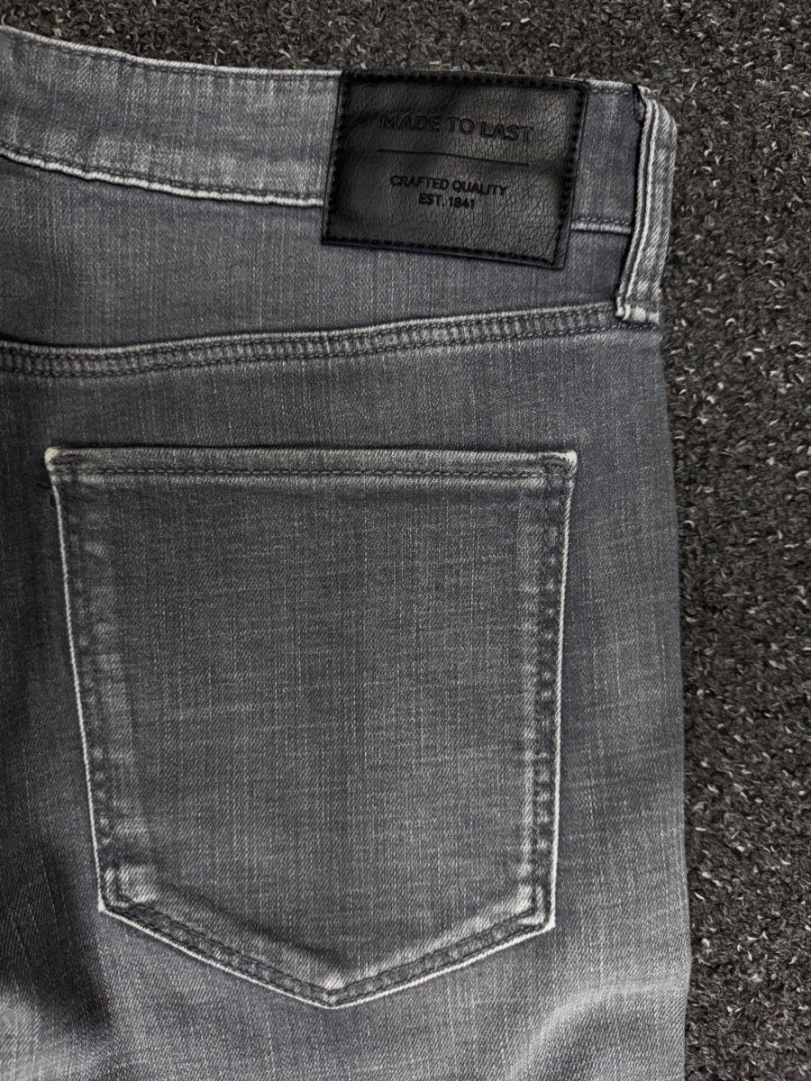 C&A Slim w32l32