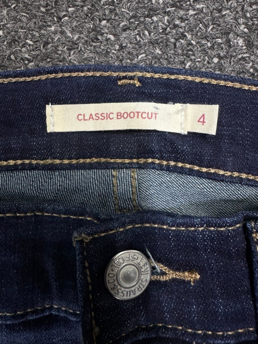 levi's bootcut w27l32