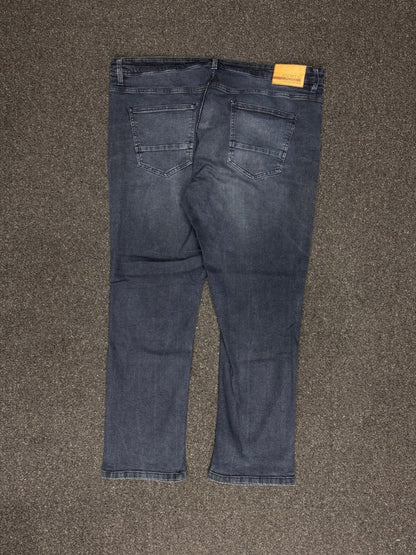 identic Straight w44l32