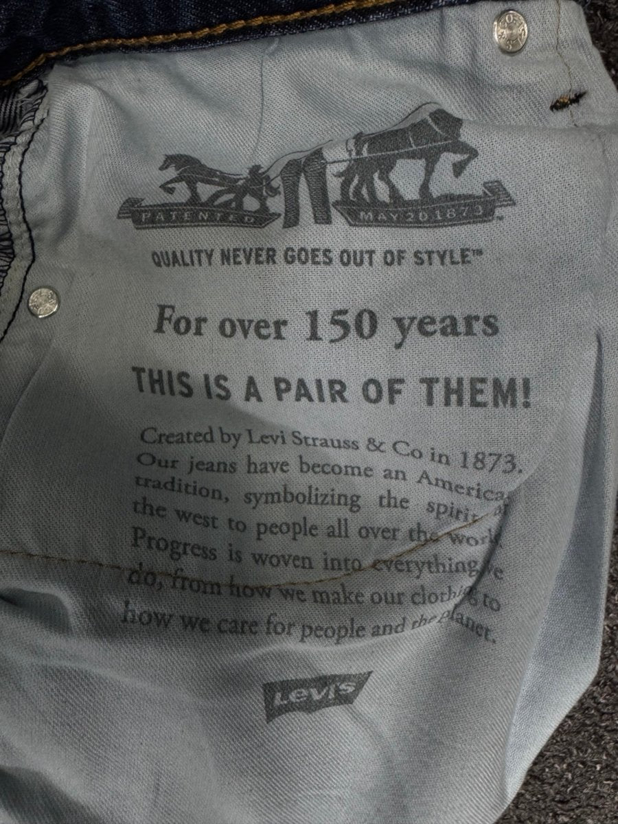 LEVI'S 565 W32L32