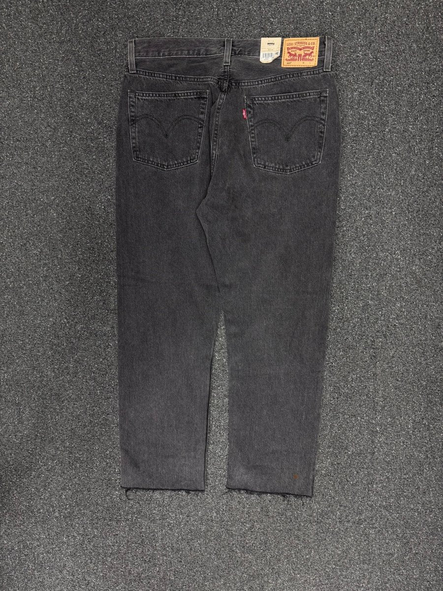 levi's 501  straight w30l26