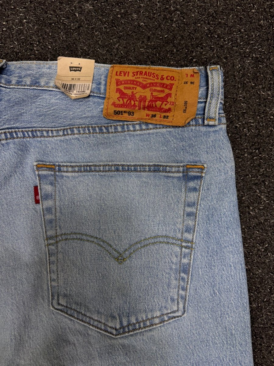 LEVI'S 501'93 w36l32
