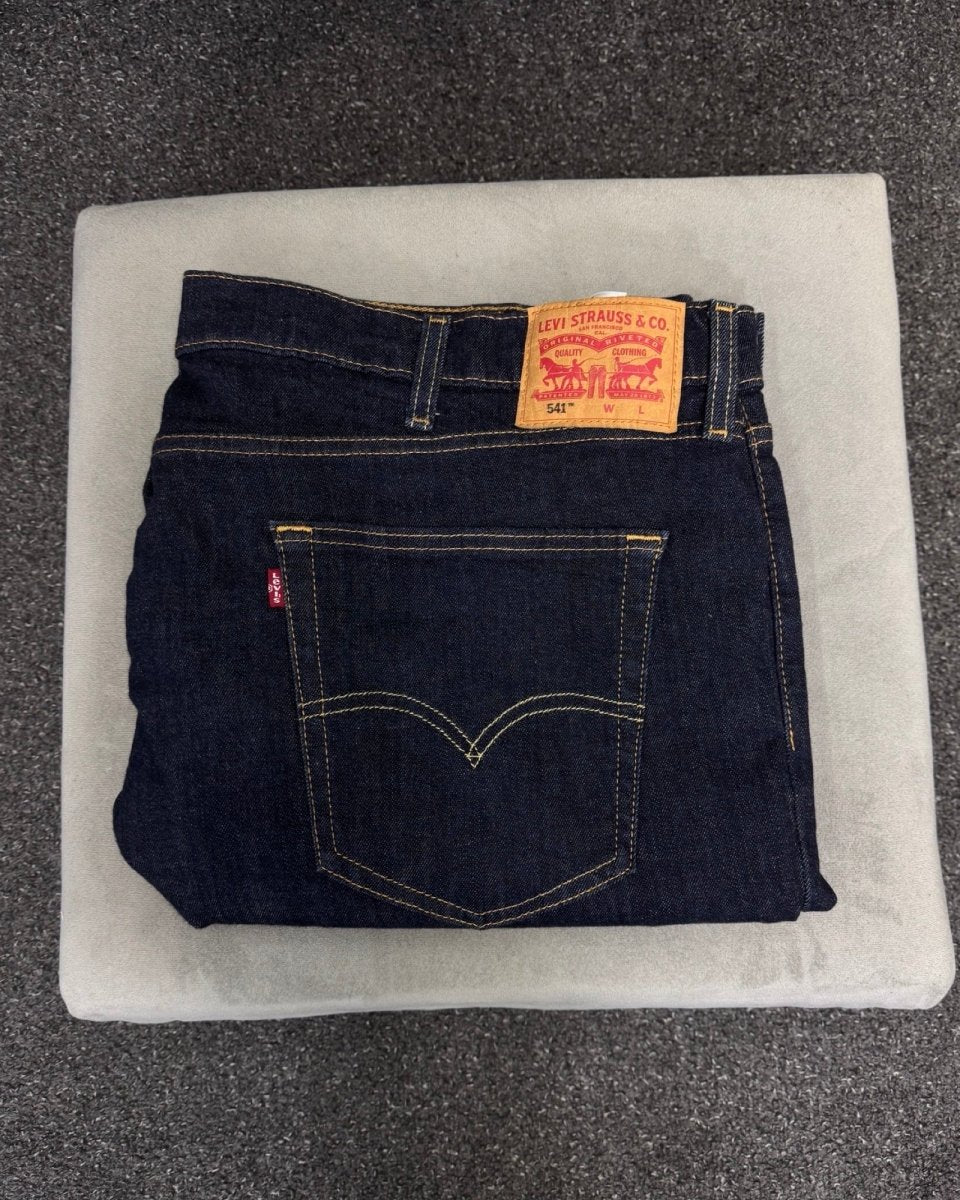 LEVI'S 541 Straight w46l32