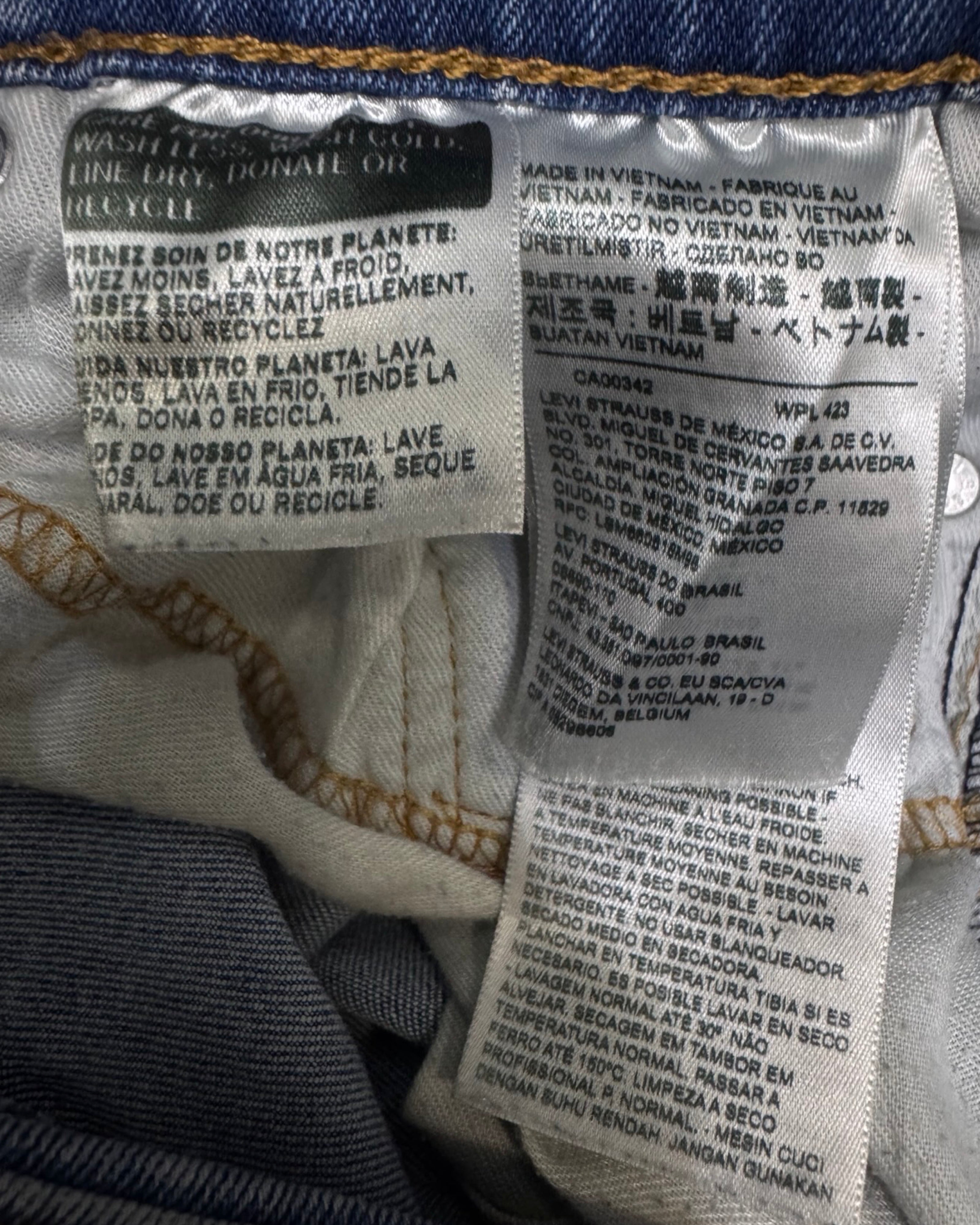 LEVI'S 502 slim w32l30
