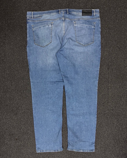 pierre cardin Straight w48L34