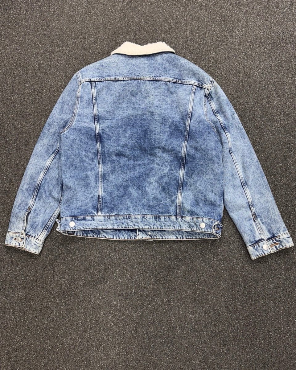 C&A XL
