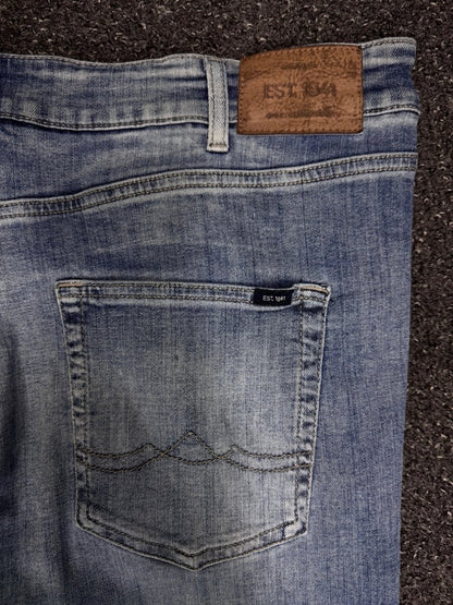 c&a Regular w44l32