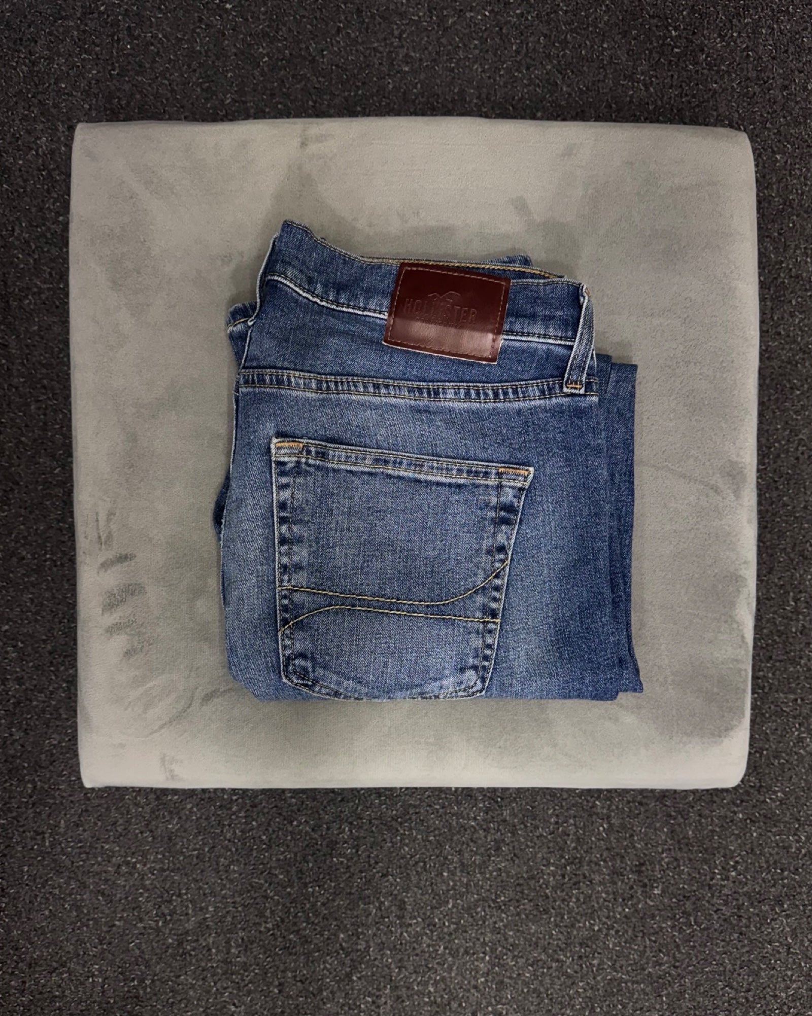 hollister Regular w32L30
