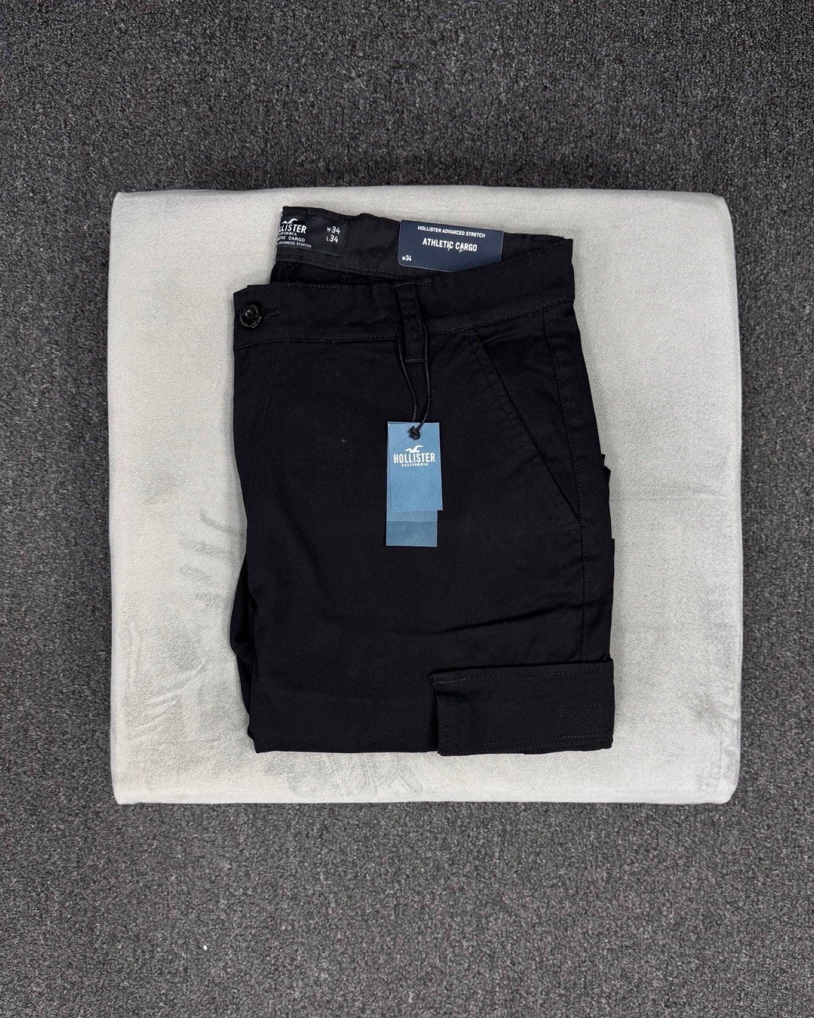 HOLLISTER