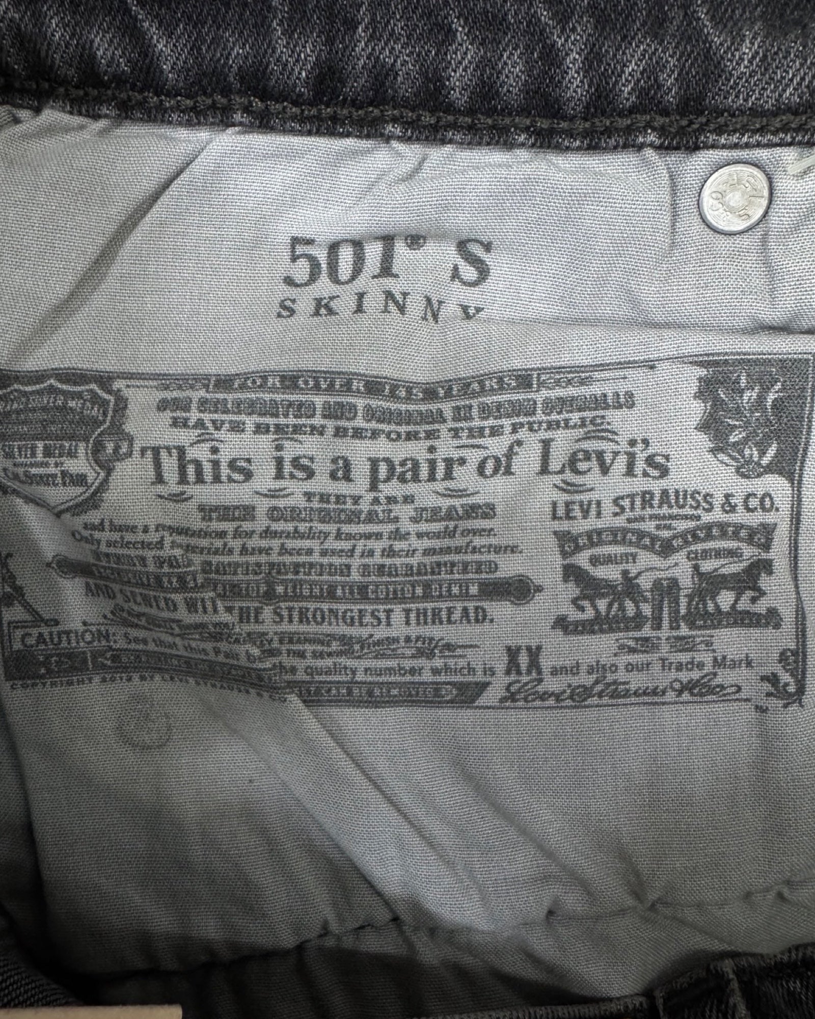 levi's 501  skinny w26l28
