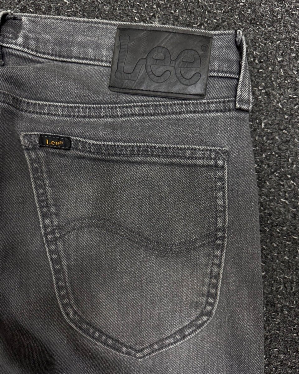 lee REGULAR W29L32