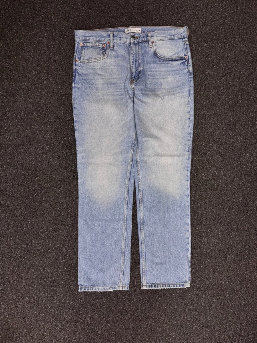 zara Straight w34l32