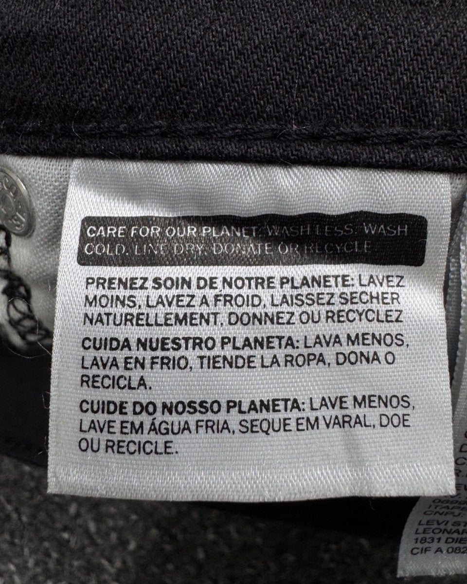 LEVI'S 519 w34l32