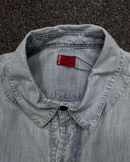 LEVIS L