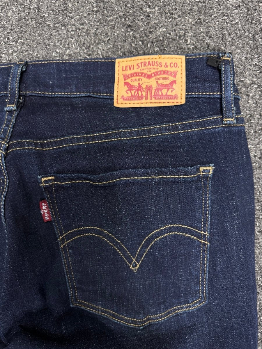 levi's bootcut w27l32