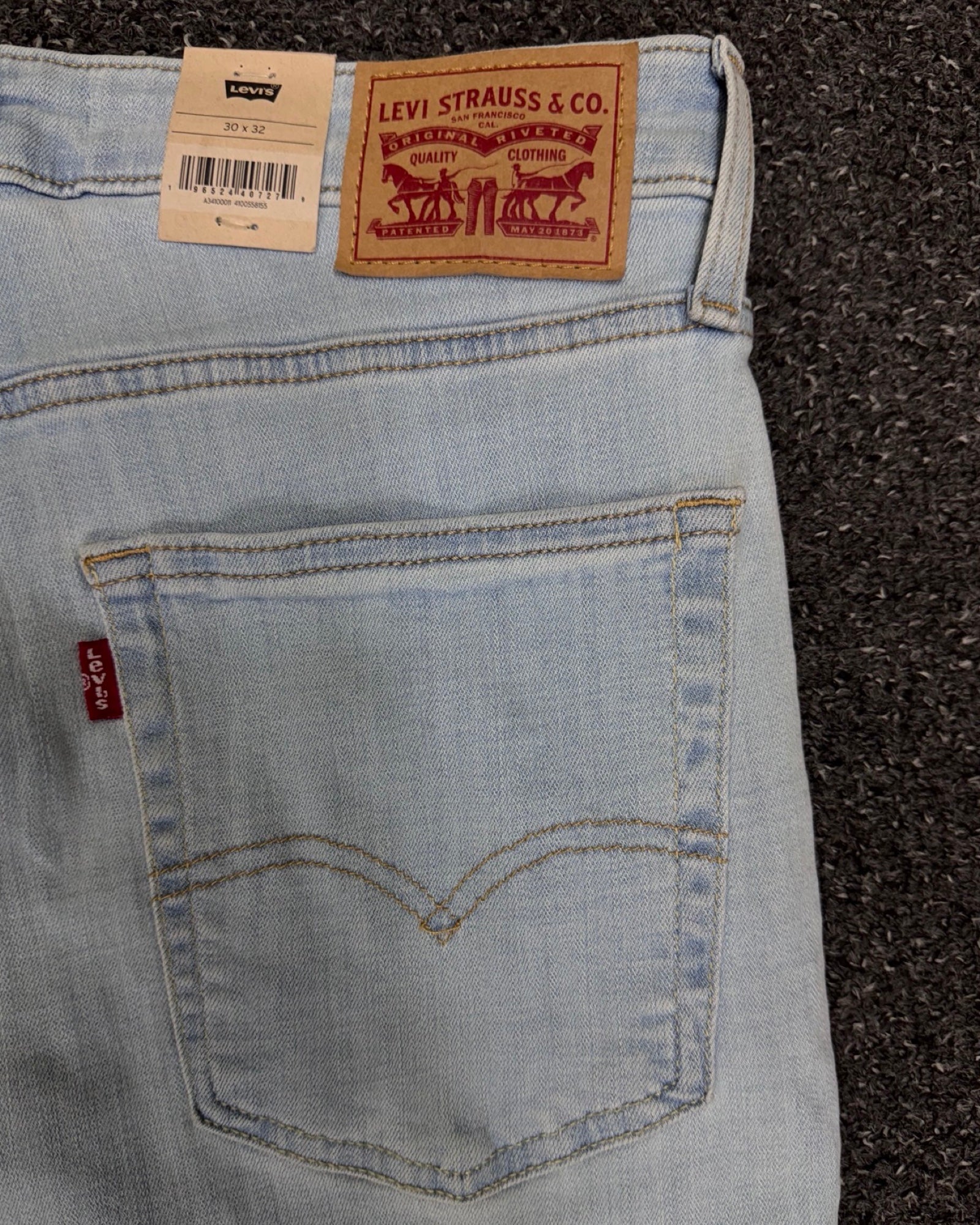 LEVIS BOOTCUT W30l32