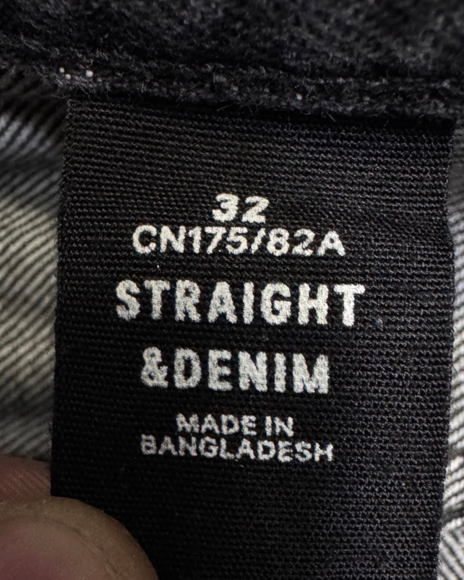 &denim straight w32l32