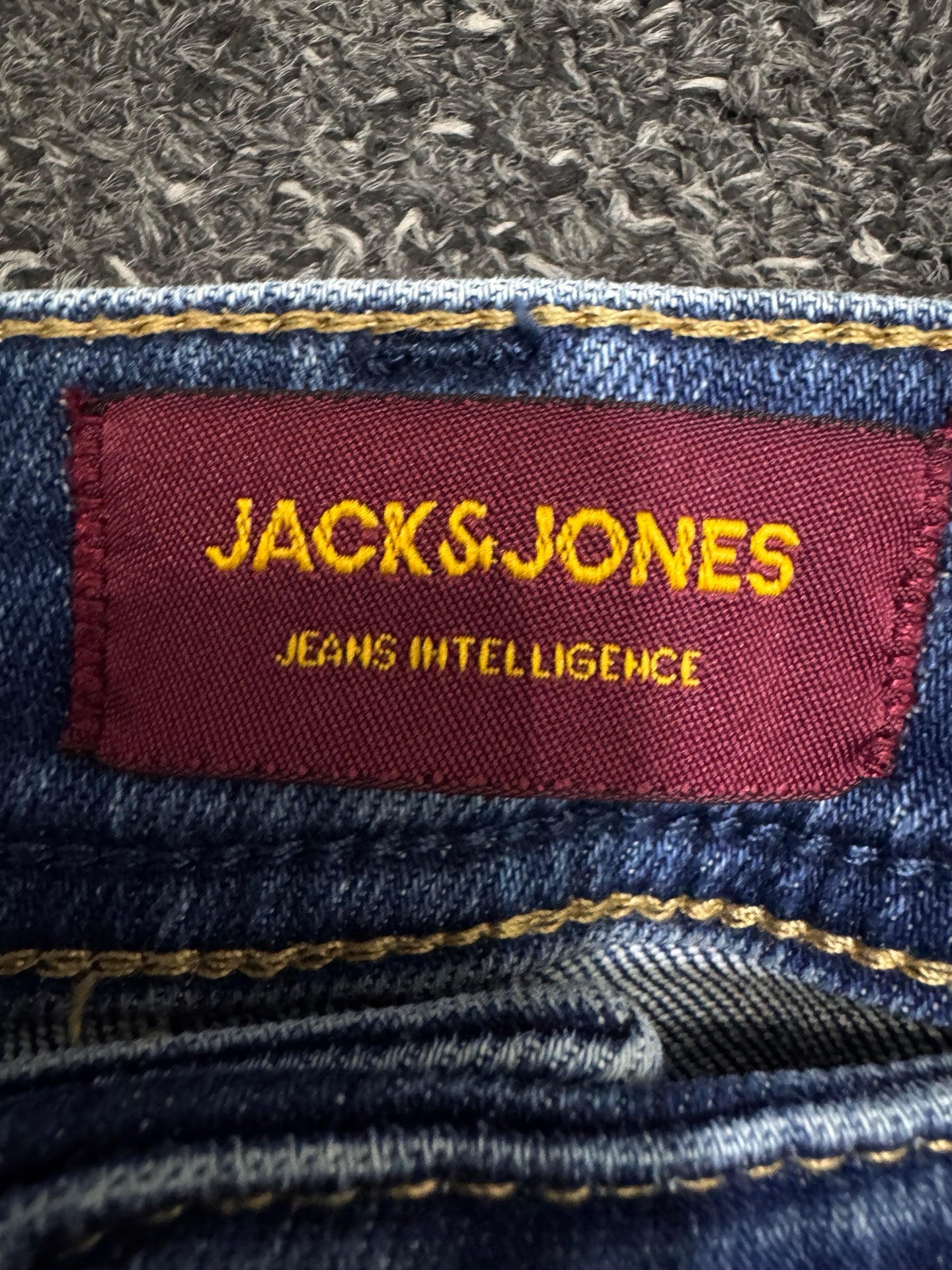 jack&jones regular w33l32