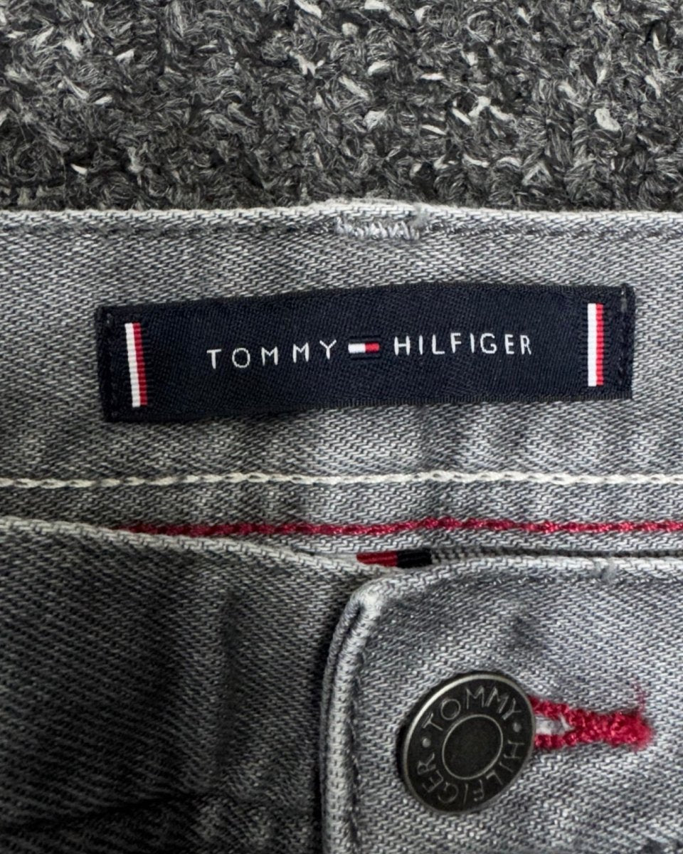 TOMMY HILFIGER Slim w32l32