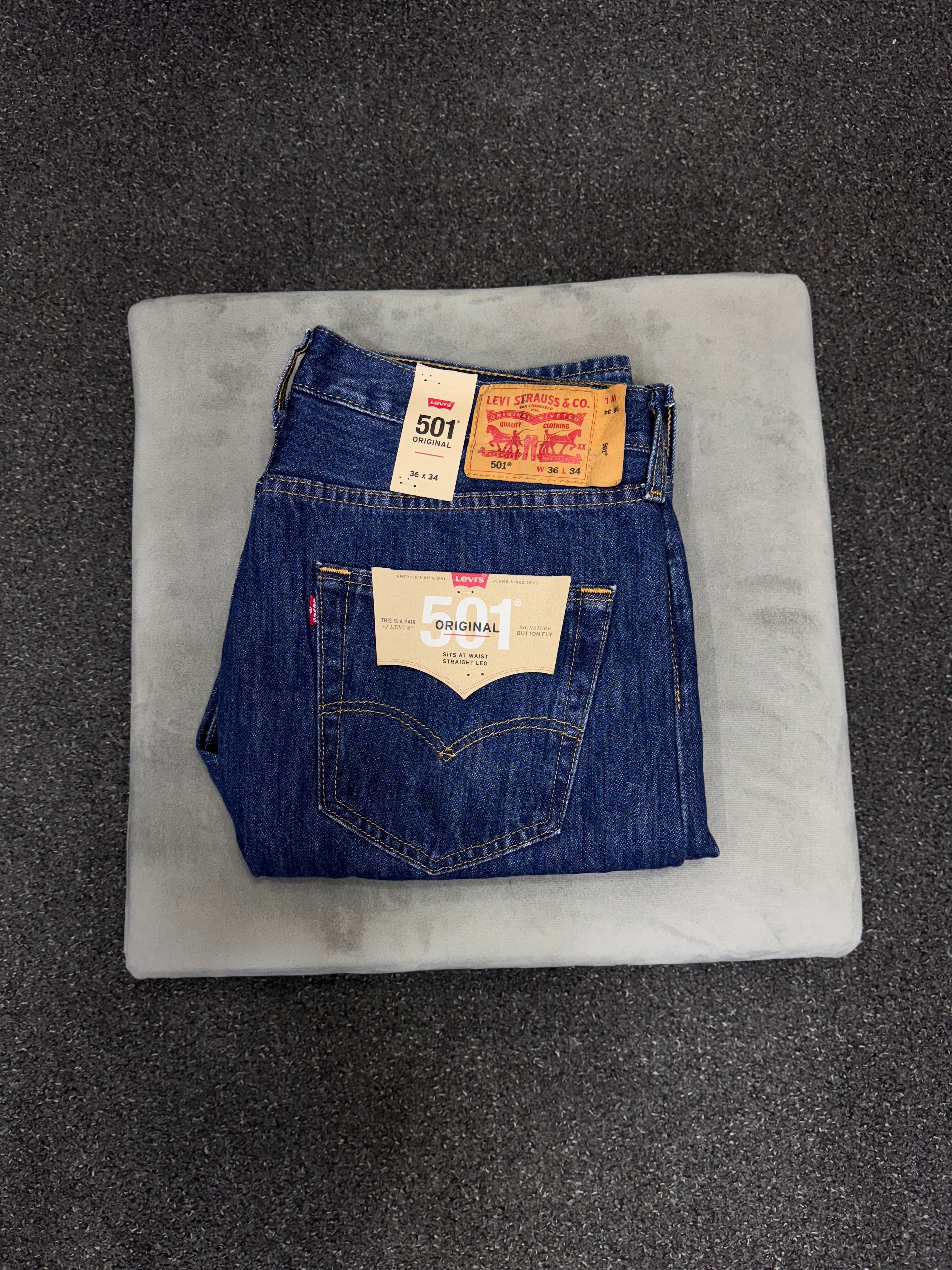 LEVI'S 501 w36l34